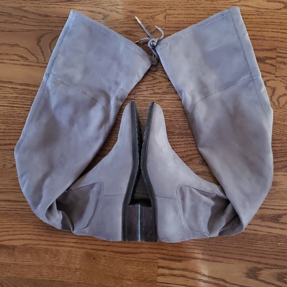 Ivanka Trump Larell Over the Knee boots - Picture 3 of 6